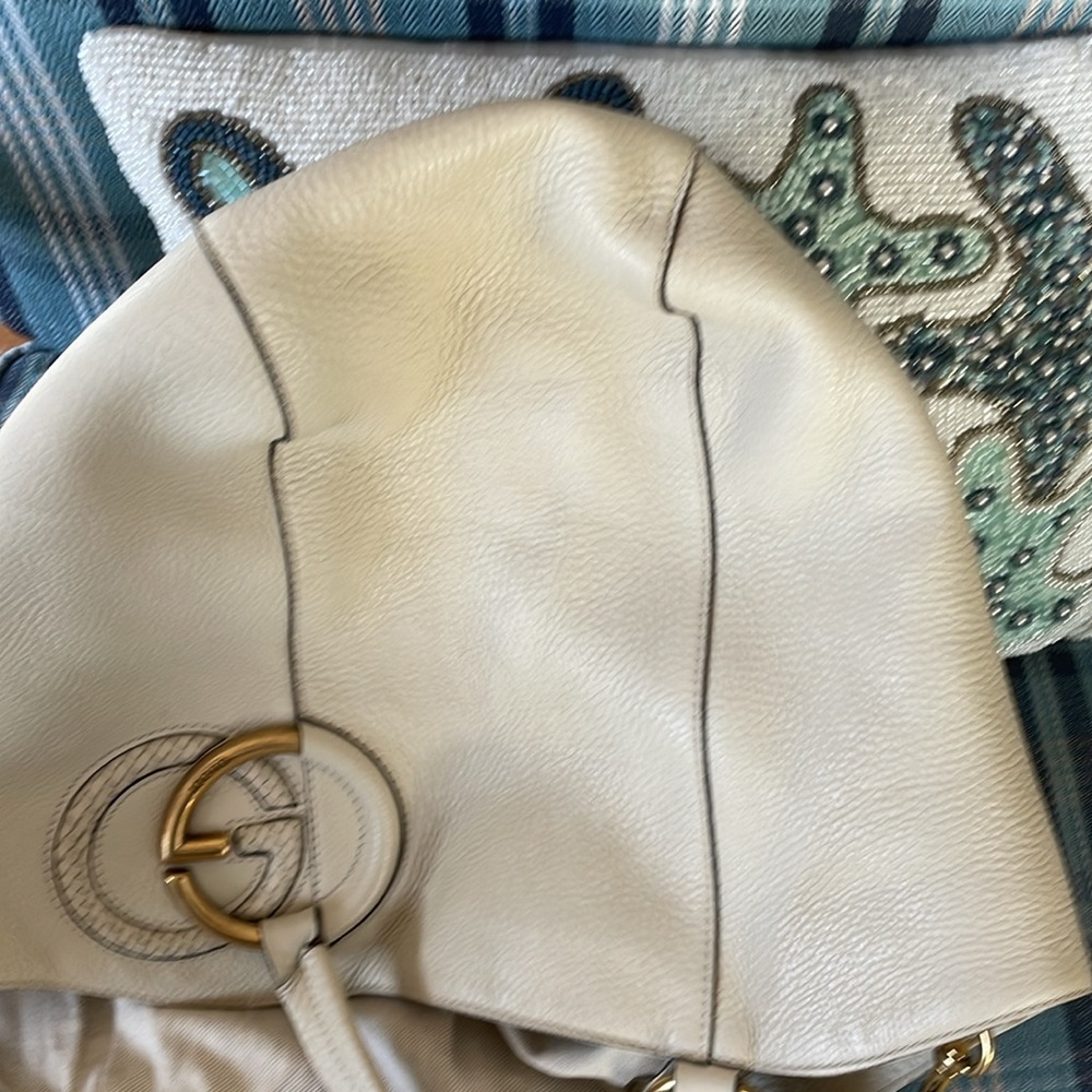 Gorgeous Gucci bag! - Picture 5 of 11